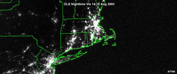  OLS nighttime visible image 
 over  the NE US during a blackout 14-15 Aug 2003 